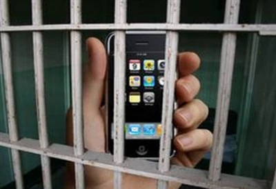 Aplicarea blocării semnalului telefonului mobil în închisoare