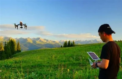 Cum să ademenești și să alungi interferența dronei